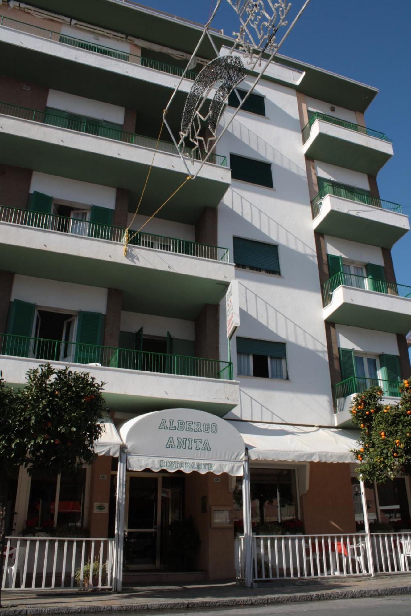 Albergo Anita Alassio Exteriör bild