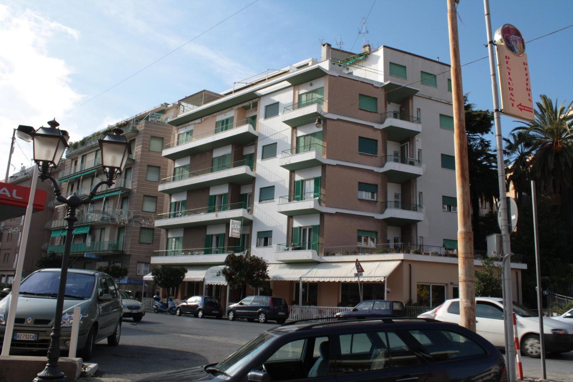 Albergo Anita Alassio Exteriör bild