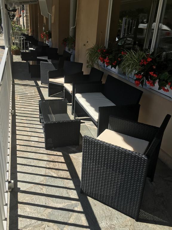 Albergo Anita Alassio Exteriör bild